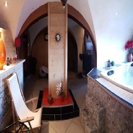 Otel & Bellecote 3*